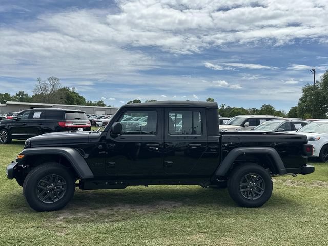 New 2026 Jeep Gladiator Sport AWD/4WD image 15