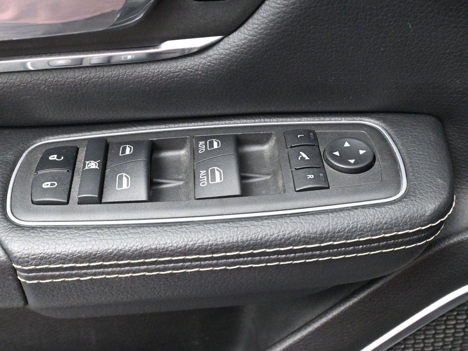 Used 2022 RAM 1500 Laramie image 11