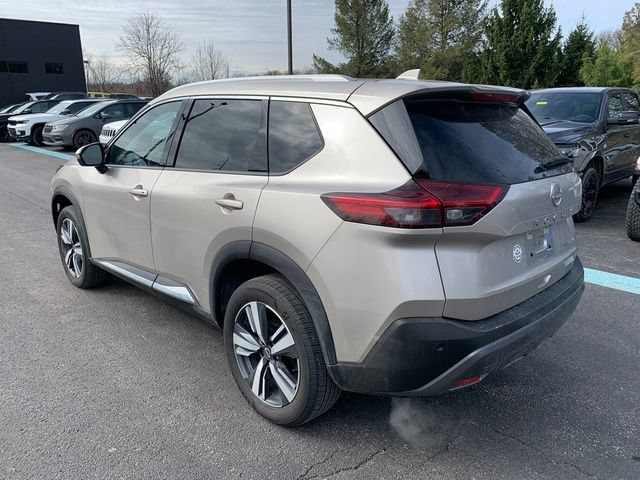 Used 2023 Nissan Rogue SL AWD/4WD image 3