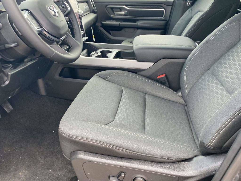 New 2026 RAM 1500 Big Horn AWD/4WD image 41