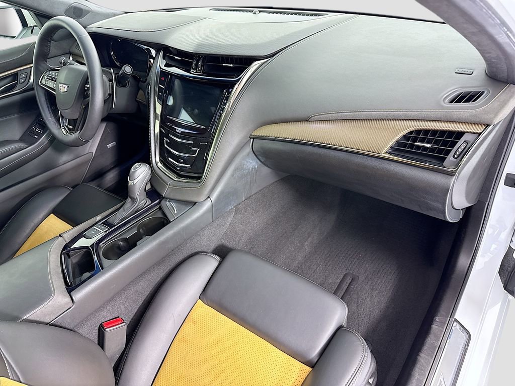 Used 2018 Cadillac CTS V w/ Luxury Package RWD image 17
