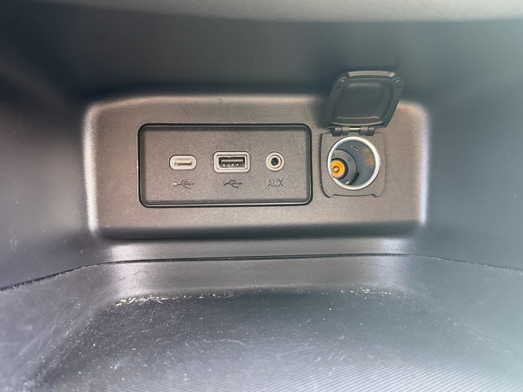 Certified 2024 Chevrolet Equinox RS FWD image 11