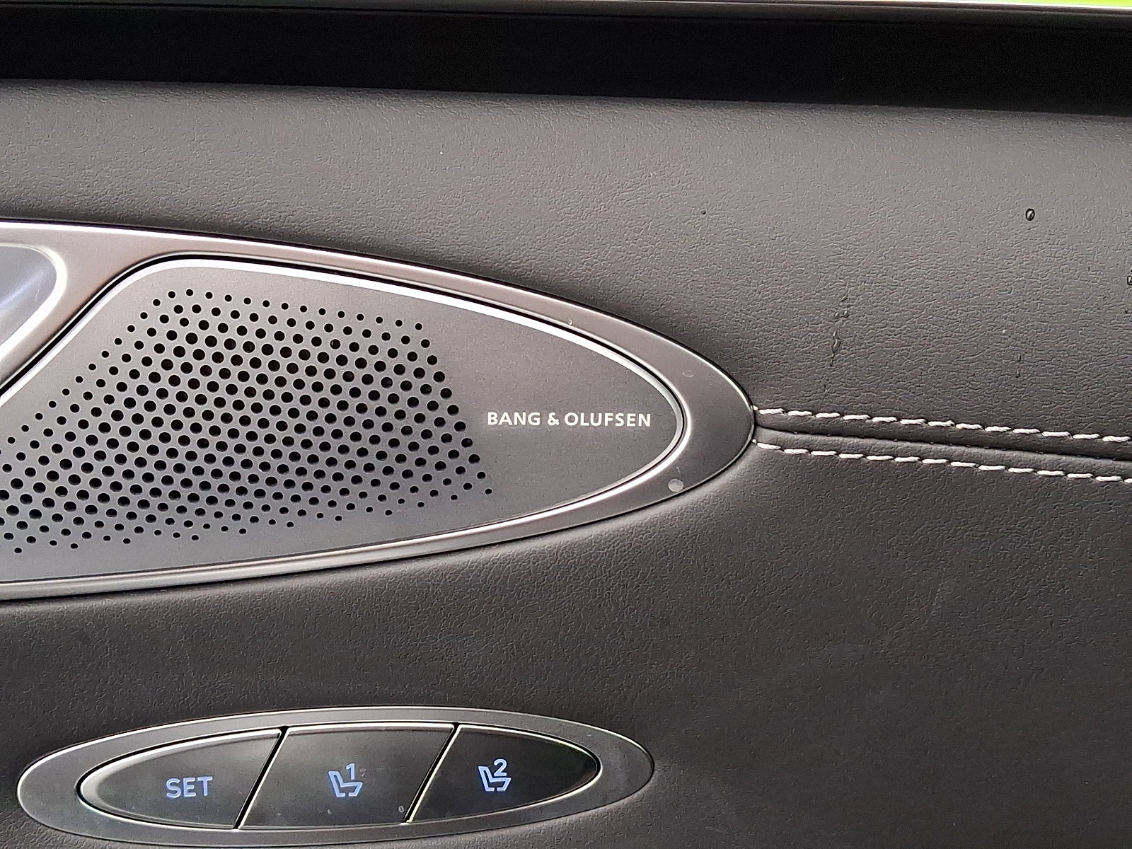 Certified 2026 Genesis GV70 2.5T Advanced image 26