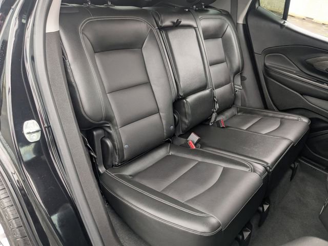 Used 2024 GMC Terrain SLT image 19