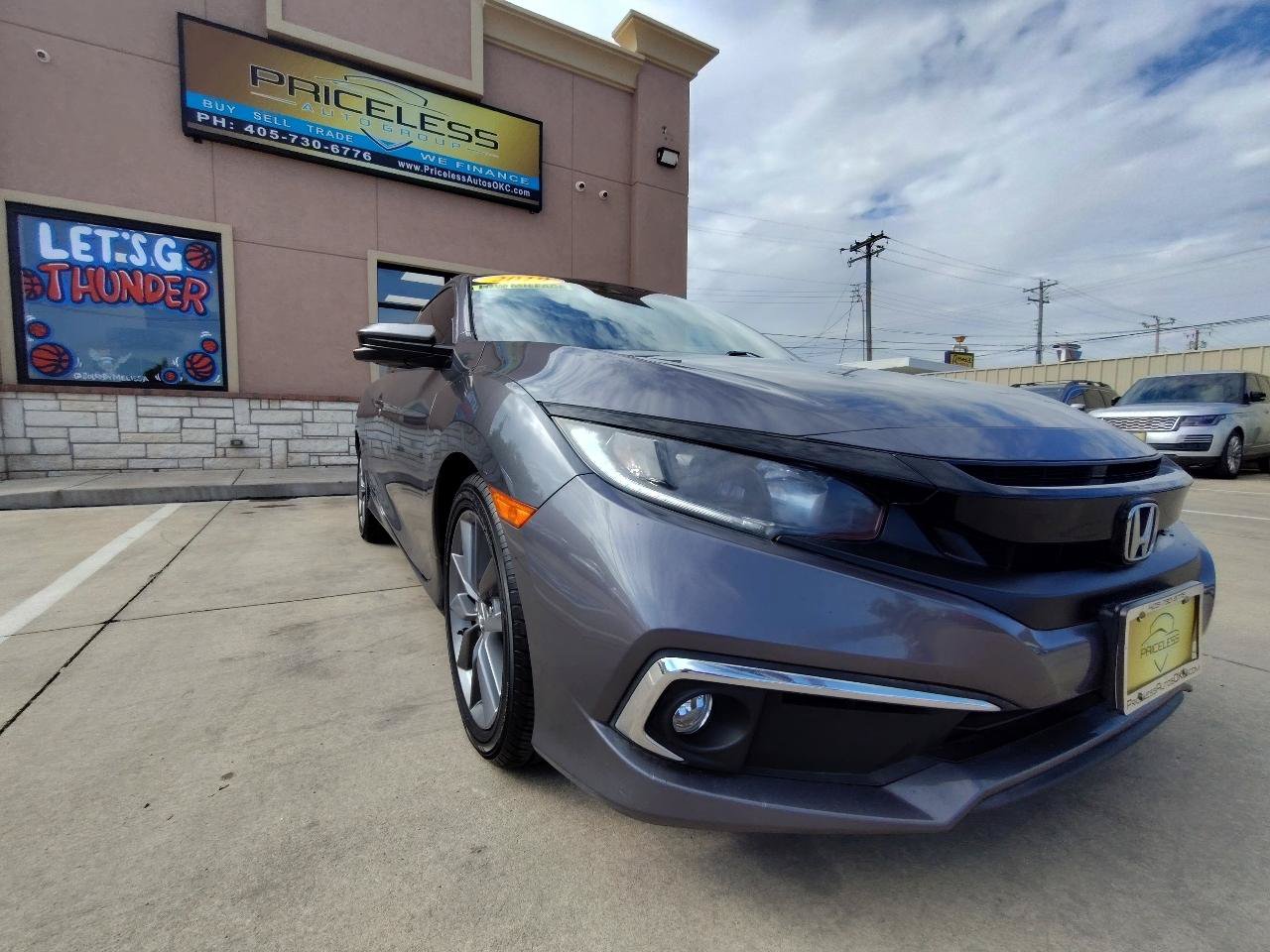 Used 2019 Honda Civic EX image 2