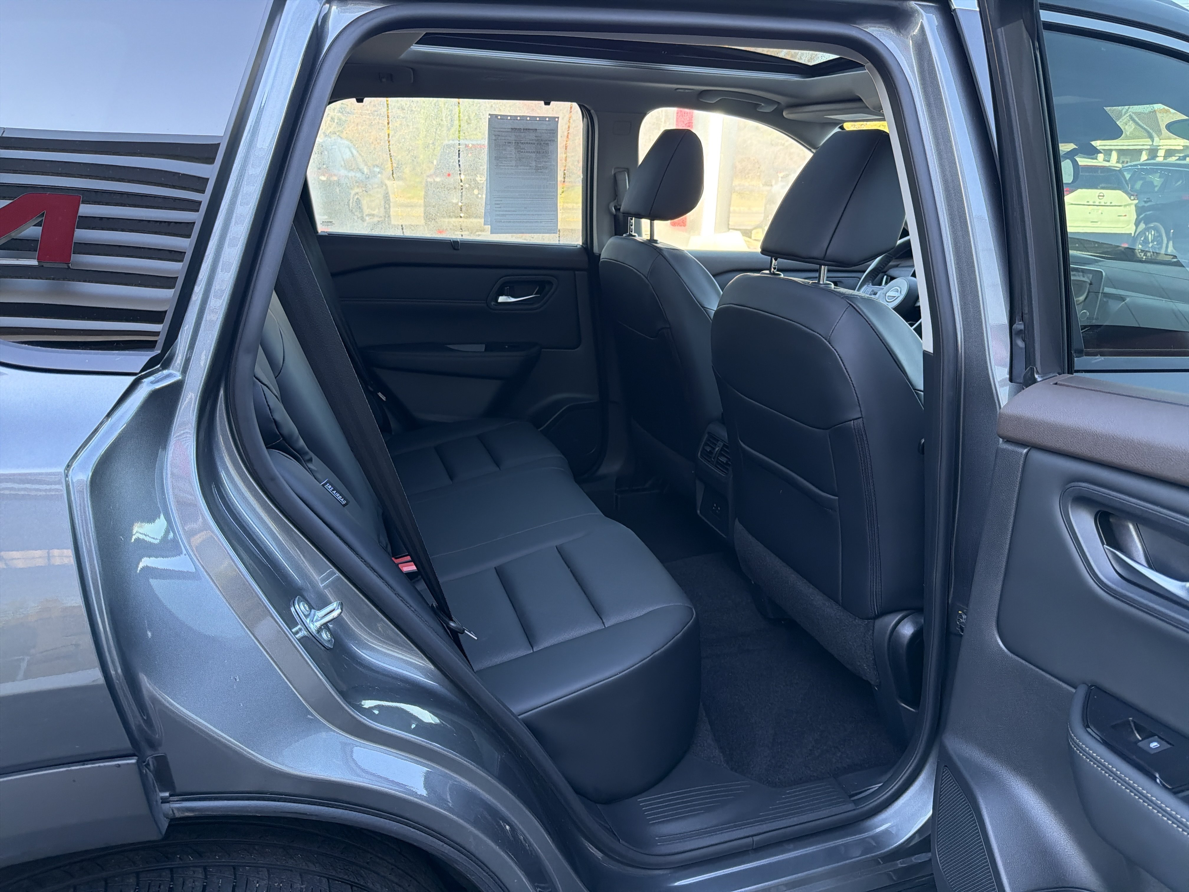 Certified 2023 Nissan Rogue SV w/ SV Premium B Package AWD/4WD image 10
