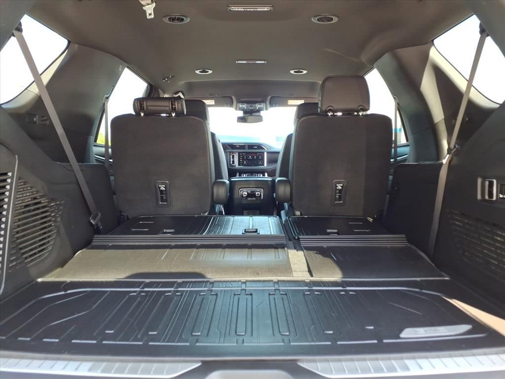 Certified 2024 GMC Yukon Denali AWD/4WD image 15