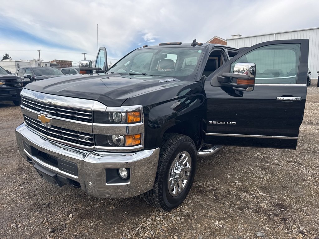 Used 2016 Chevrolet Silverado 3500 LTZ w/ Duramax Plus Package image 32