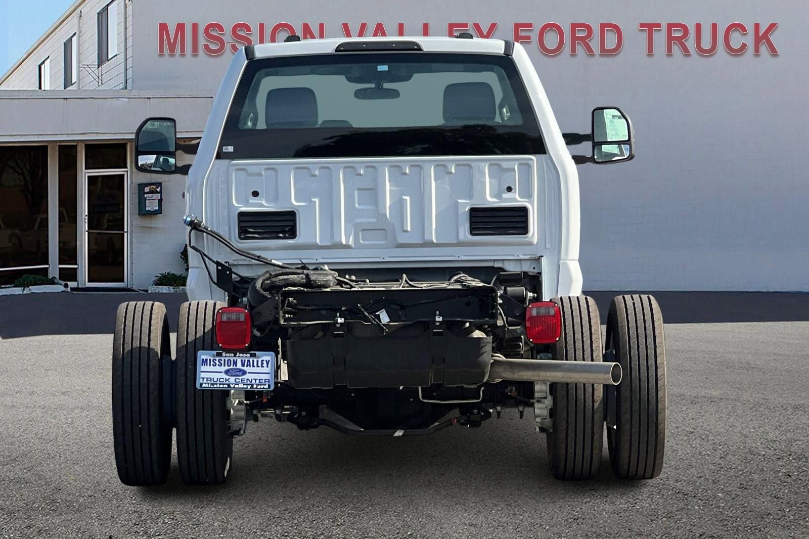 New 2023 Ford F450 XL w/ XL Chrome Package image 5