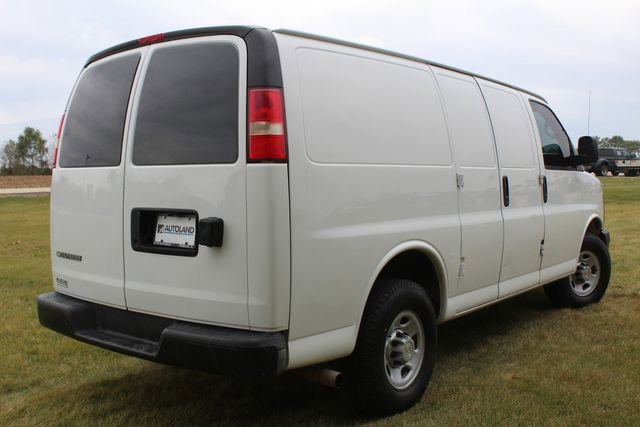 Used 2009 Chevrolet Express 2500 image 5