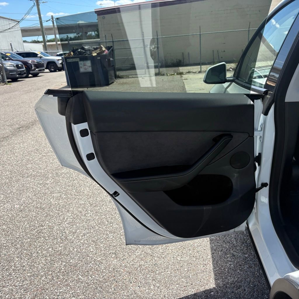 Used 2023 Tesla Model Y Long Range image 12