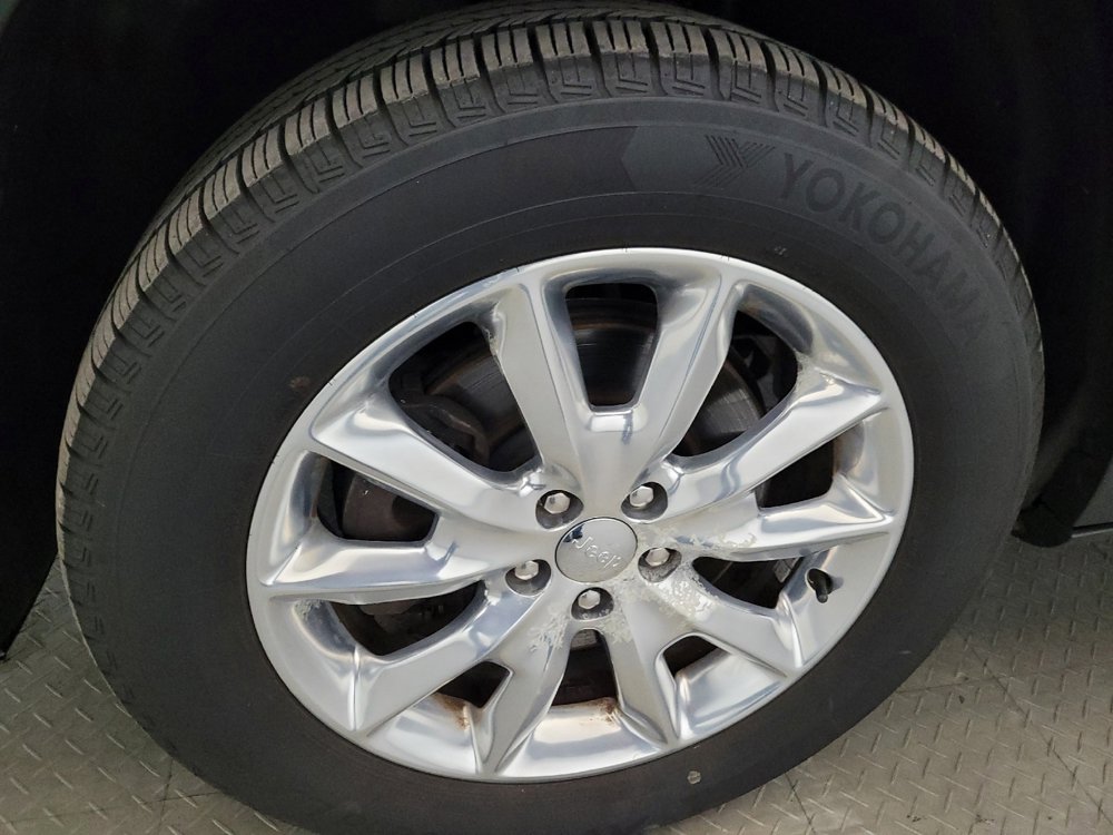 Used 2016 Jeep Cherokee Limited AWD/4WD image 31