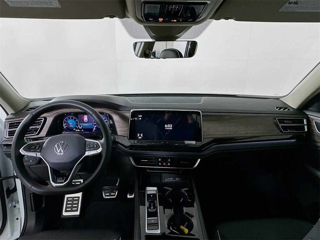 New 2026 Volkswagen Atlas SEL Premium R-Line image 3