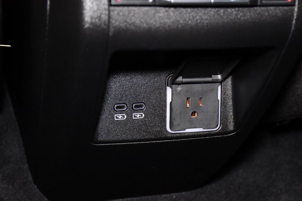 Used 2024 Acura ZDX Type S image 29