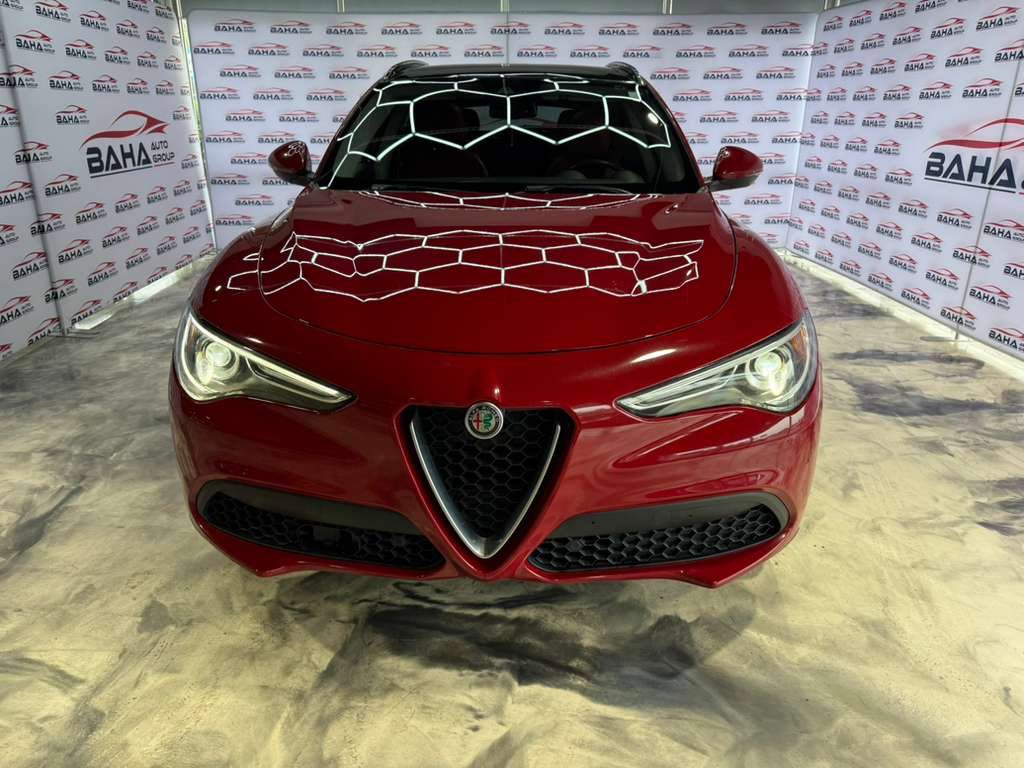 Used 2019 Alfa Romeo Stelvio Sport w/ Quick Order Package 22J Sport AWD/4WD image 4
