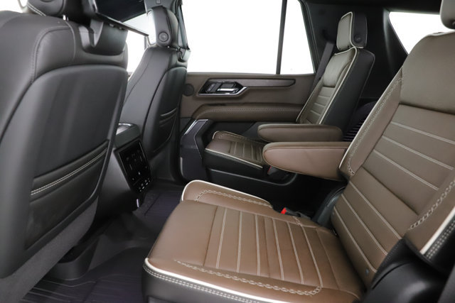Used 2026 GMC Yukon Denali Ultimate w/ LPO, Floor Liner Package AWD/4WD image 30