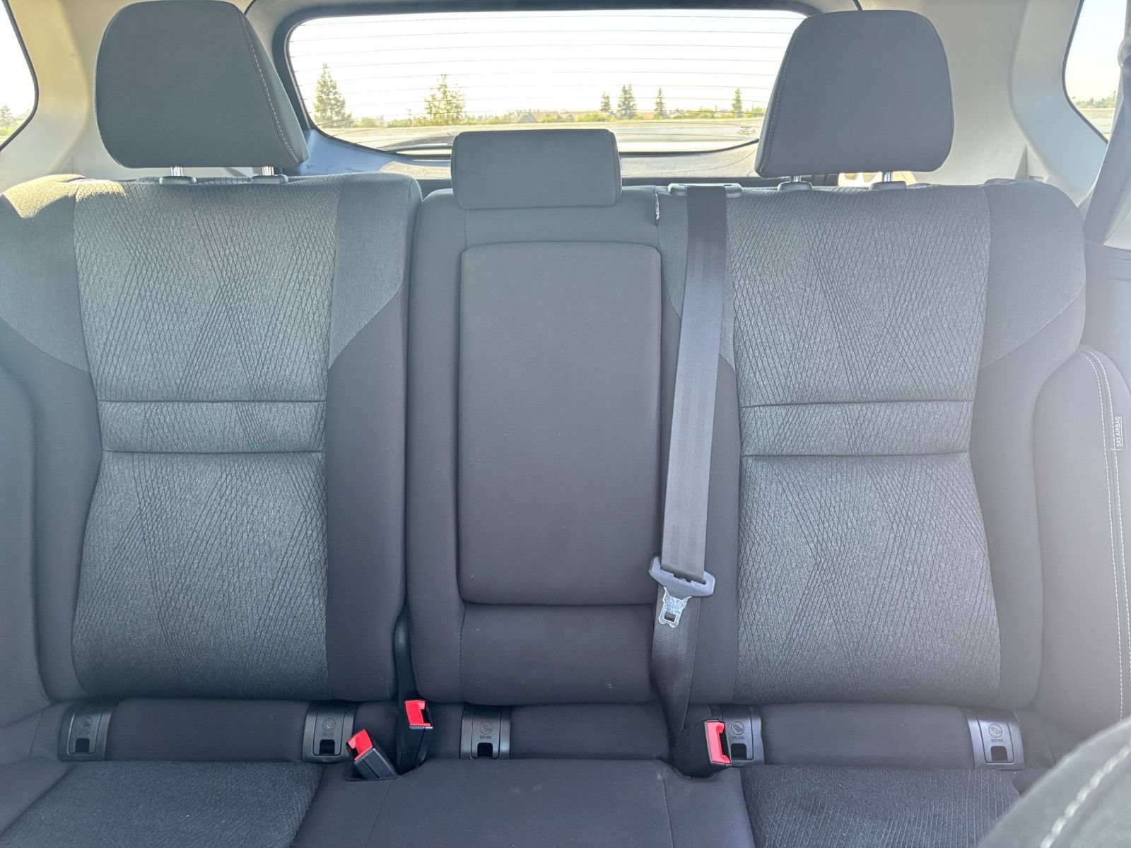 Used 2025 Nissan Rogue SV FWD image 39