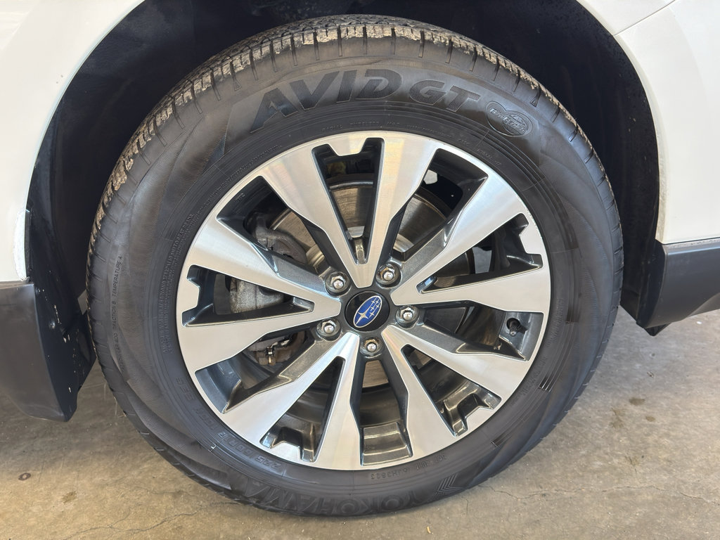 Used 2017 Subaru Outback 2.5i Limited AWD/4WD image 13