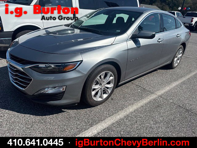 Used 2025 Chevrolet Malibu LT FWD image 2