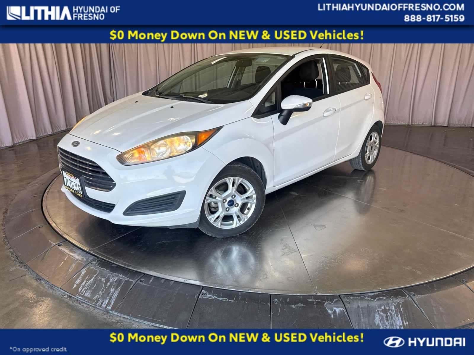 Used 2016 Ford Fiesta SE FWD image 1