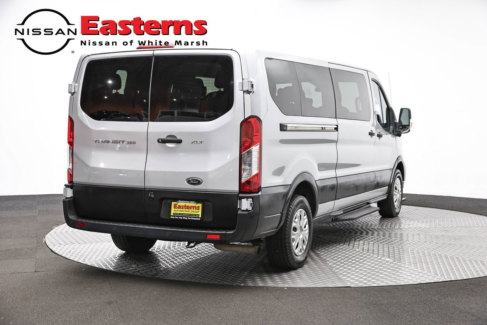 Used 2022 Ford Transit 350 XLT RWD image 5