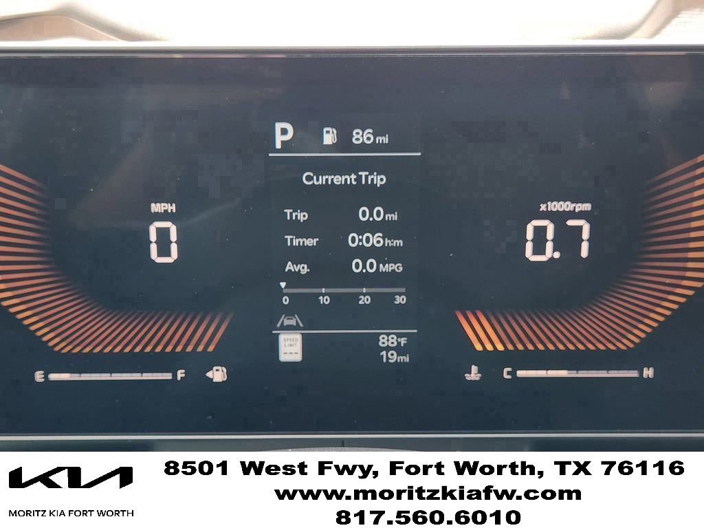 New 2026 Kia Carnival EX FWD image 11
