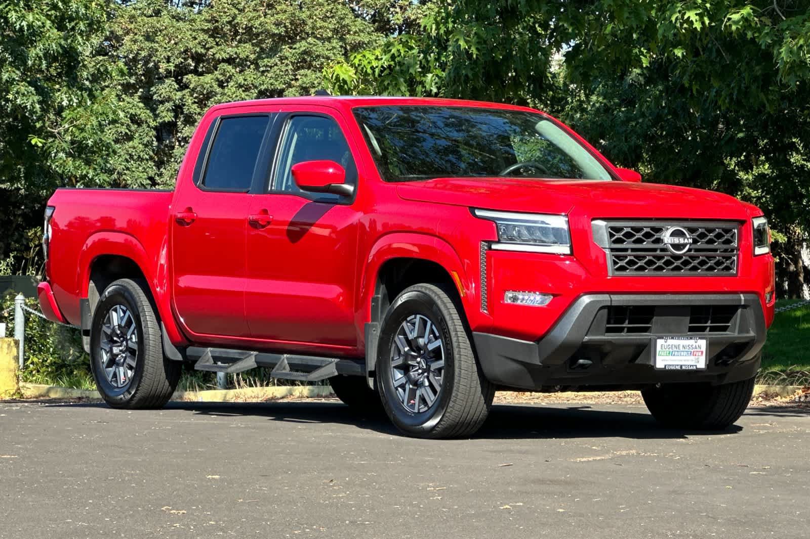 Used 2024 Nissan Frontier SL w/ Technology Package AWD/4WD image 9