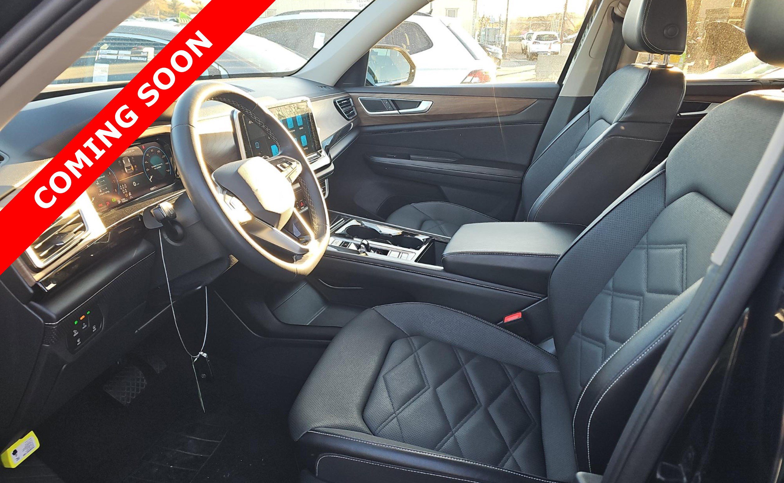 Used 2024 Volkswagen Atlas SE image 6