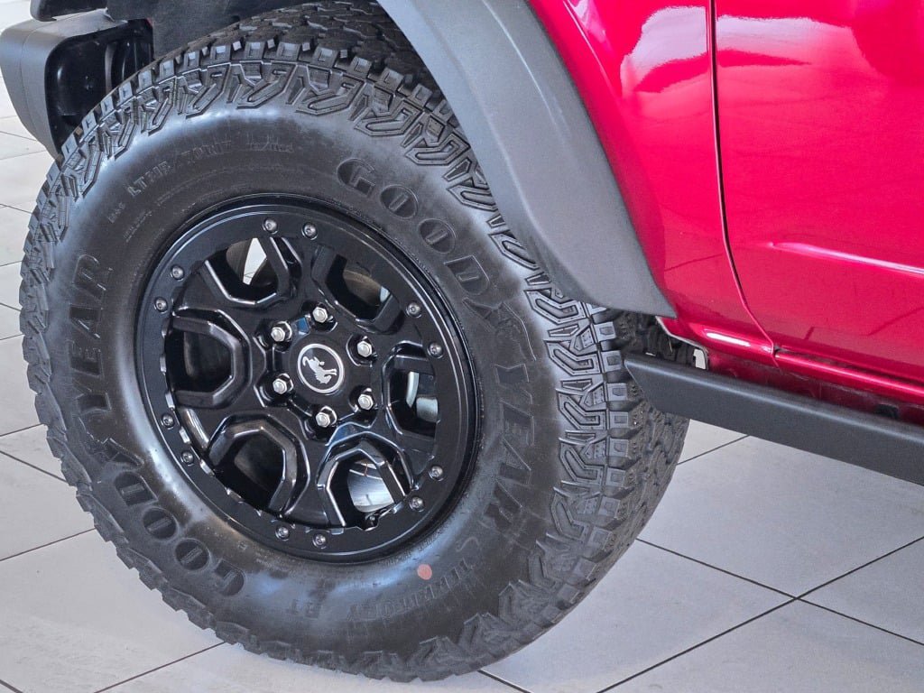 Used 2025 Ford Bronco Badlands AWD/4WD image 15