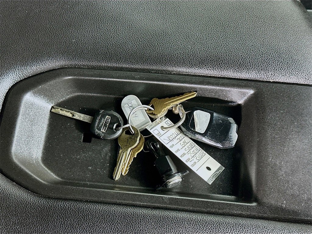 Used 2021 GMC Sierra 2500 4x4 Crew Cab w/ Convenience Package image 33