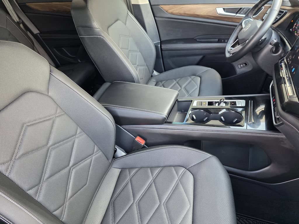 New 2026 Volkswagen Atlas SE FWD image 11