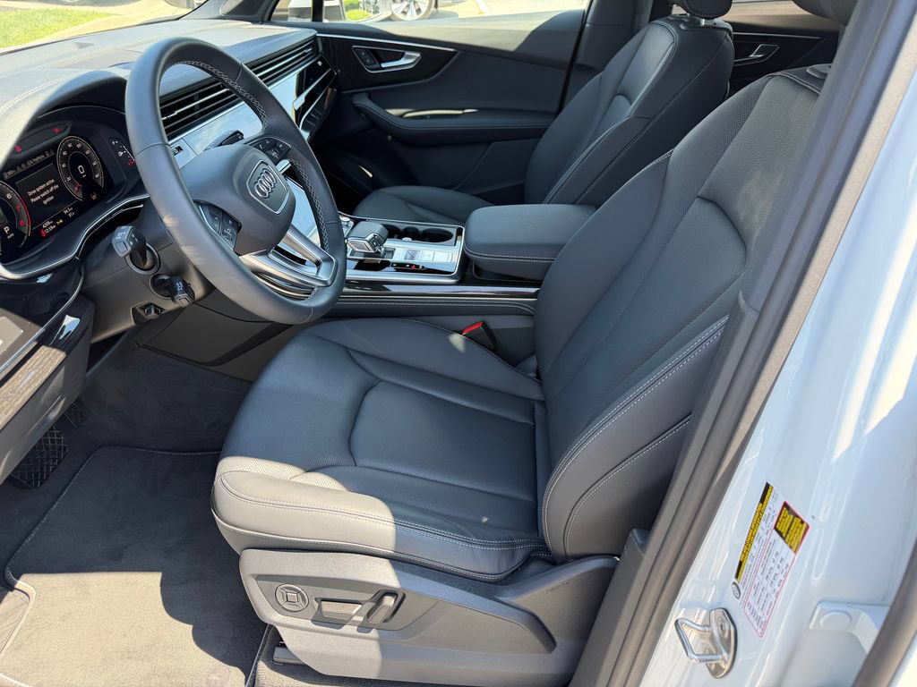 New 2026 Audi Q7 3.0T Premium Plus AWD/4WD image 17