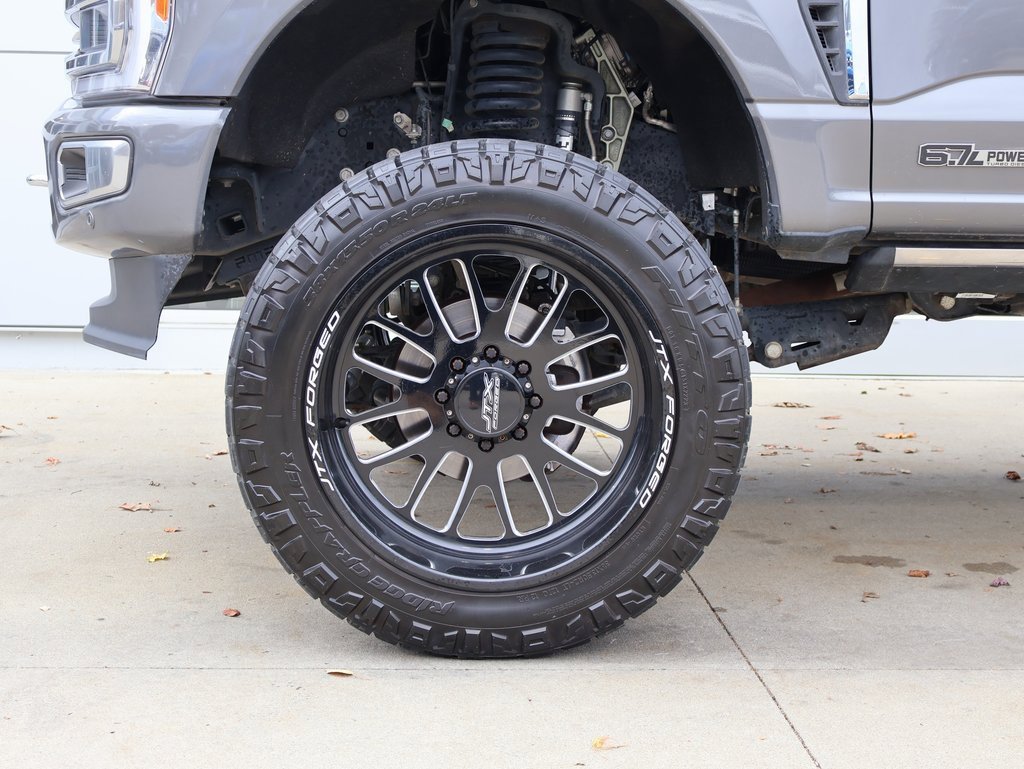 Used 2023 Ford F250 Platinum w/ FX4 Off-Road Package image 47