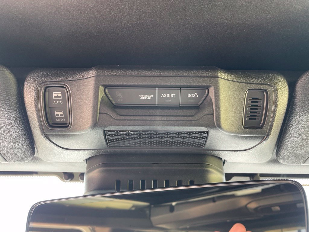 Used 2024 Jeep Wrangler High Altitude AWD/4WD image 19
