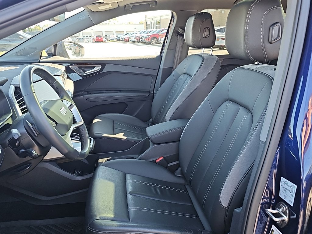 Certified 2023 Audi Q4 e-tron Prestige AWD/4WD image 3
