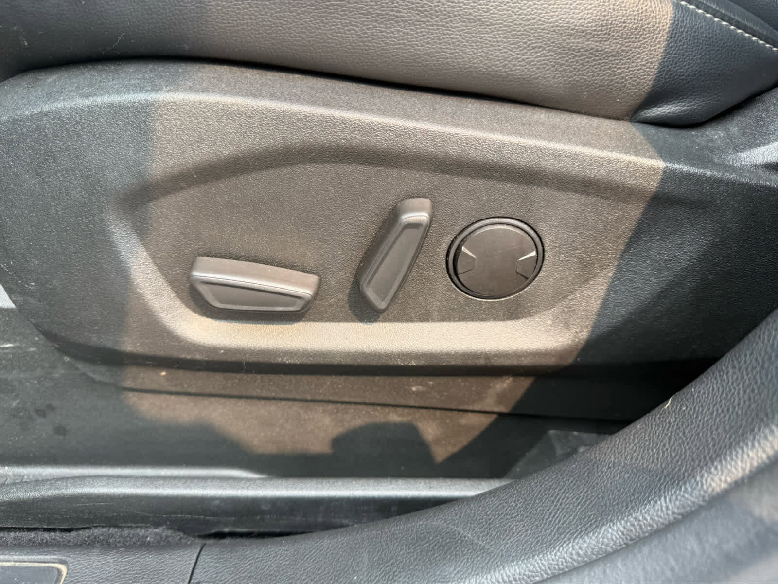 Used 2022 Ford Edge SEL image 8