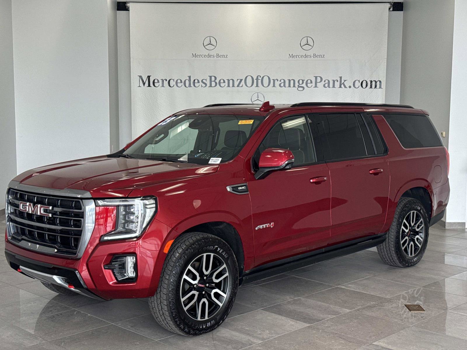 Used 2023 GMC Yukon XL AT4 w/ AT4 Premium Package AWD/4WD image 1