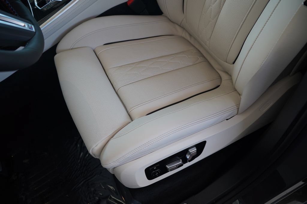 New 2027 BMW X7 M60i AWD/4WD image 10