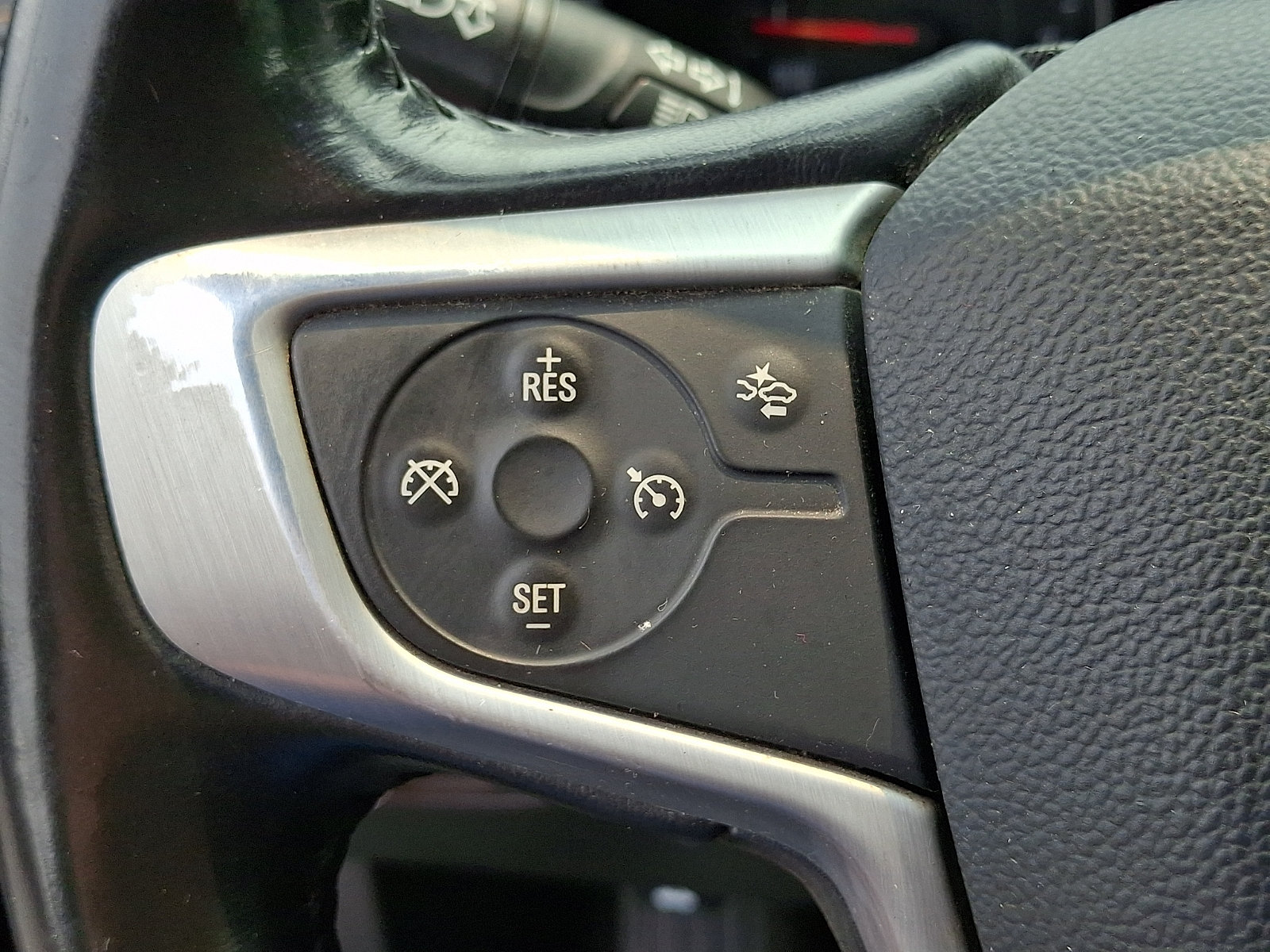 Used 2020 GMC Terrain SLE FWD image 21