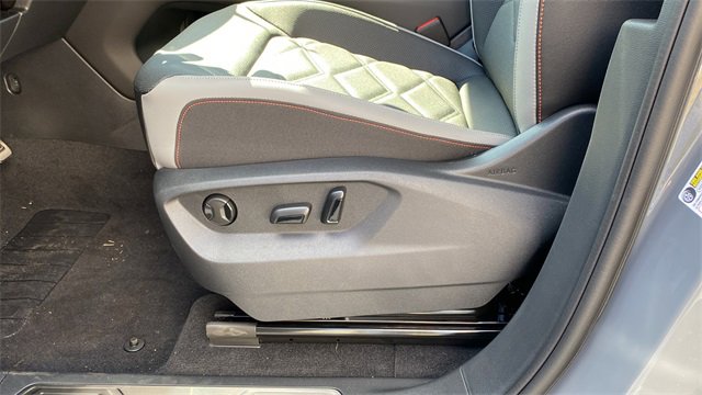 New 2026 Volkswagen Atlas Peak Edition image 17