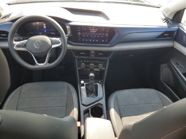 Certified 2024 Volkswagen Taos SE FWD image 8