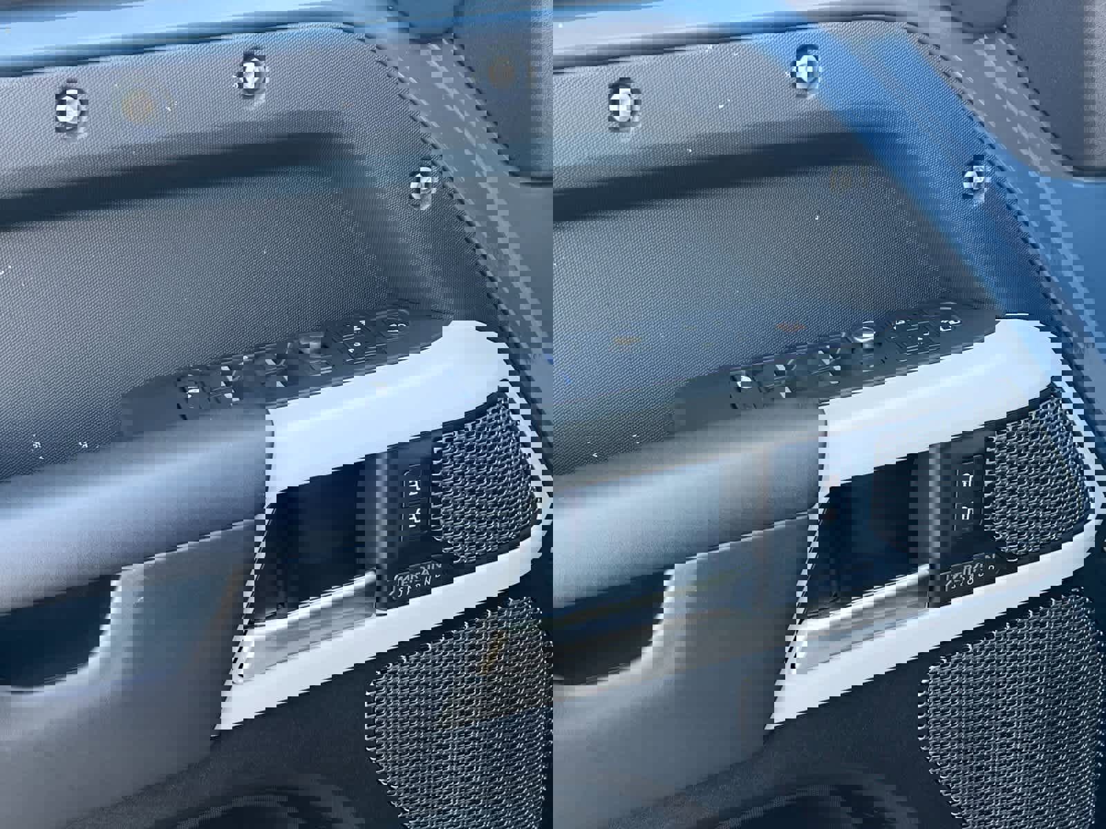 Used 2020 Land Rover Defender 110 HSE image 13