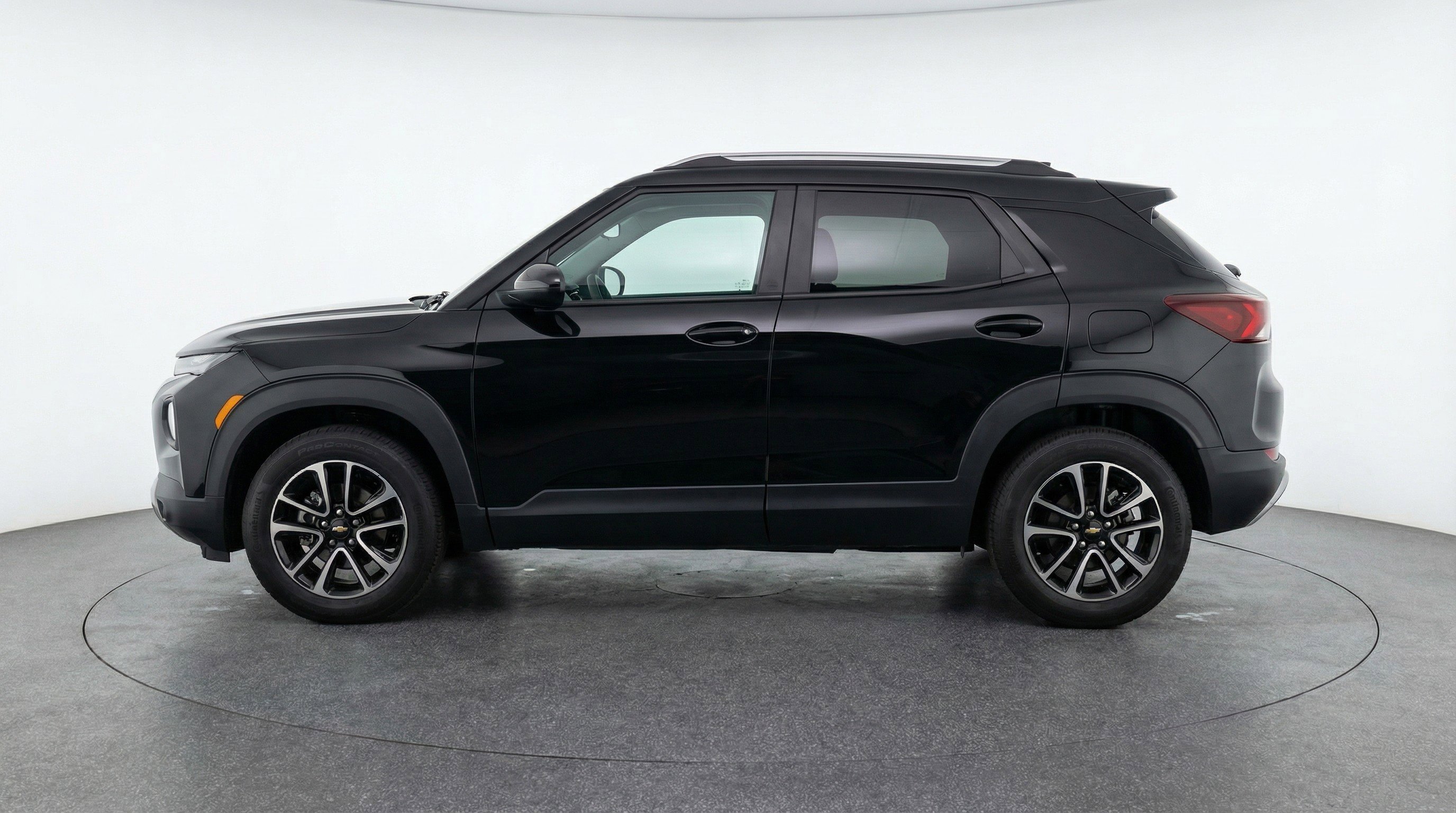 Used 2025 Chevrolet TrailBlazer LT image 5