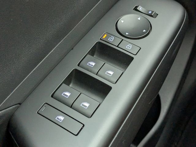 Used 2024 Hyundai Kona SEL image 26