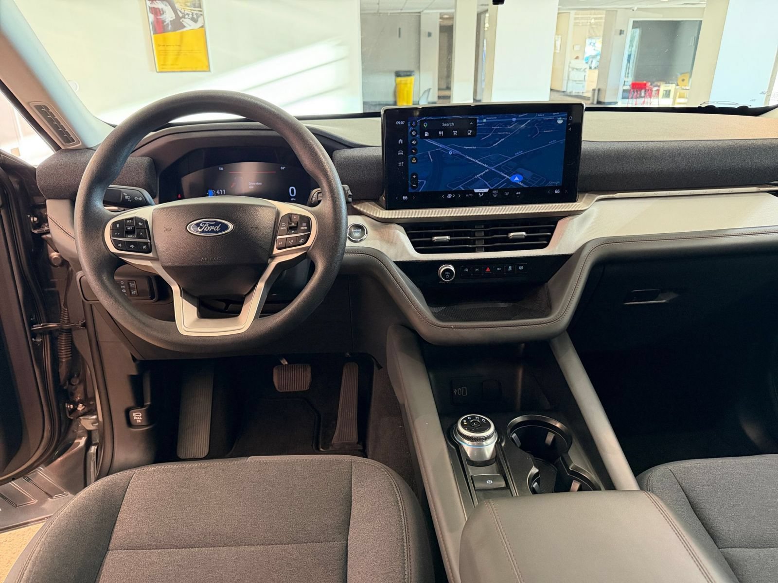 Used 2026 Ford Explorer Active AWD/4WD image 34