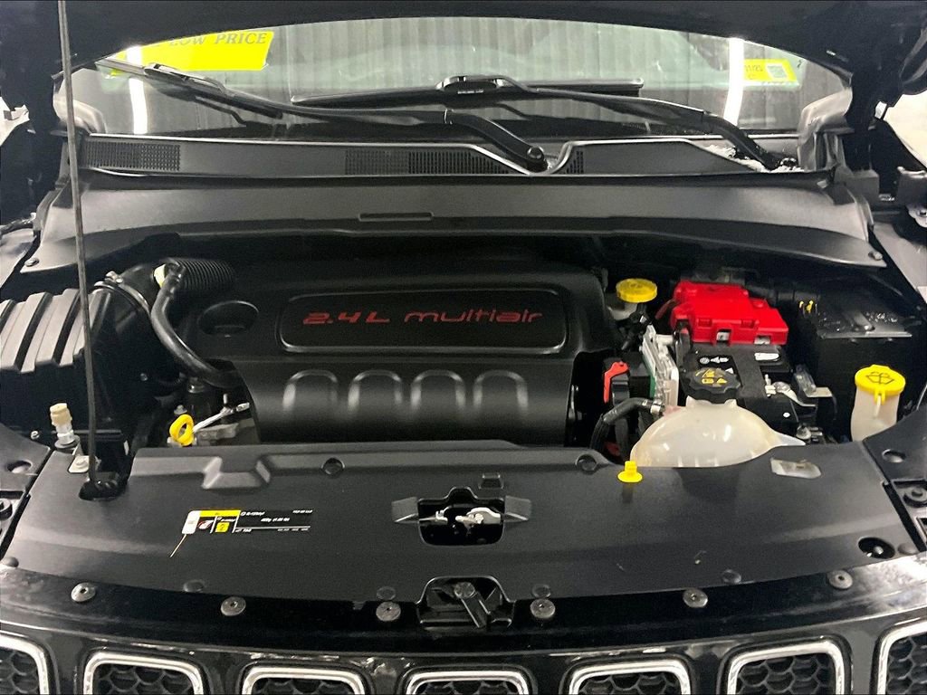 Used 2021 Jeep Compass Latitude w/ Convenience Group image 28