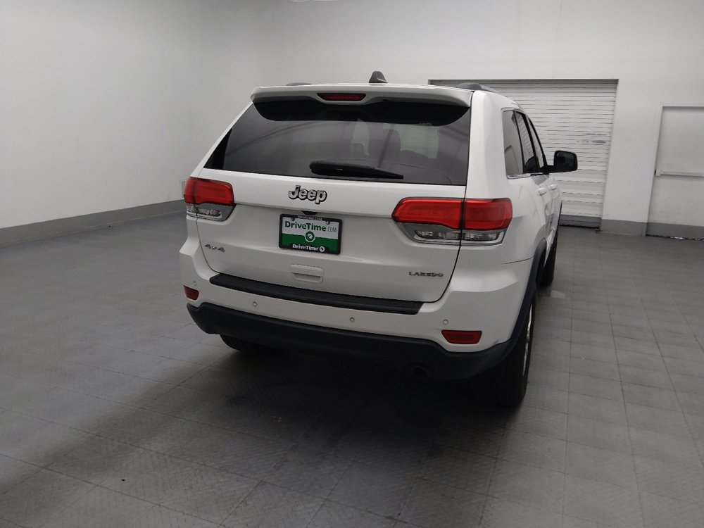 Used 2018 Jeep Grand Cherokee Laredo AWD/4WD image 7