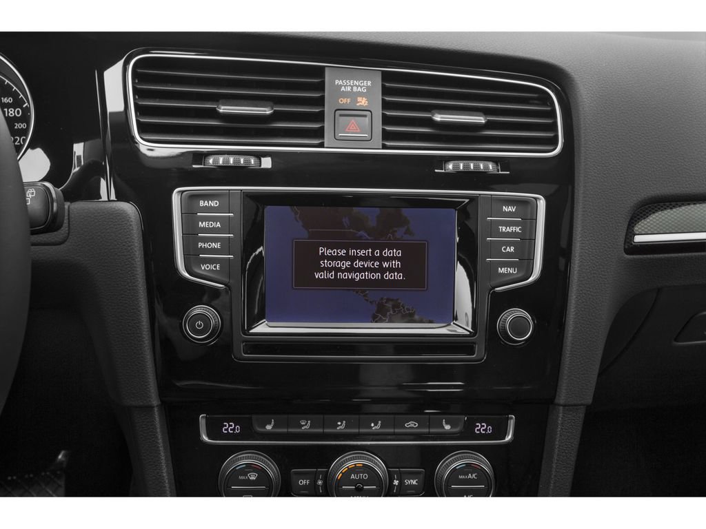 Used 2015 Volkswagen Golf TDI FWD image 18