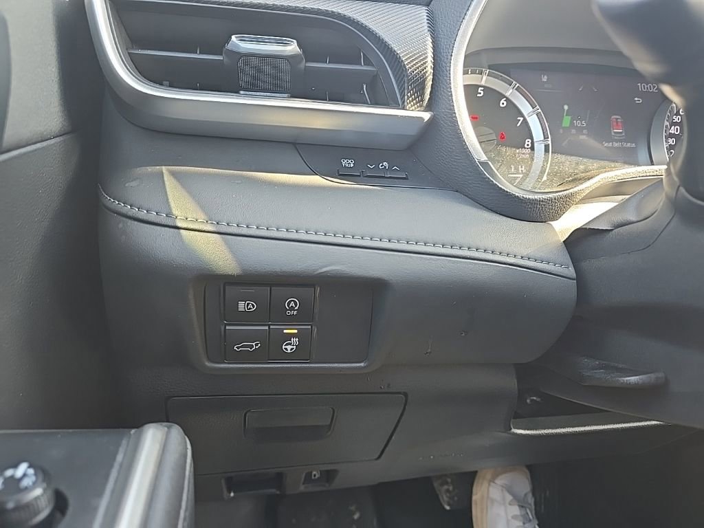 Used 2023 Toyota Highlander L image 21