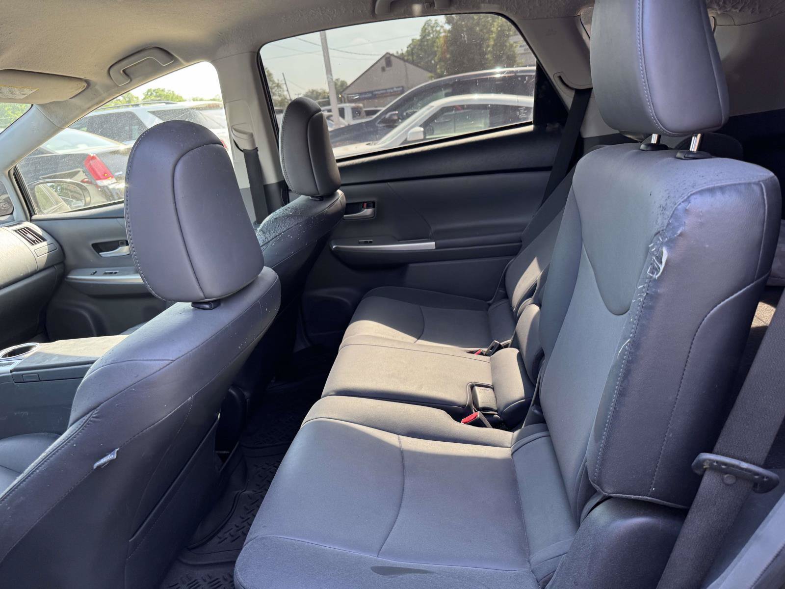 Used 2014 Toyota Prius V Five FWD image 10